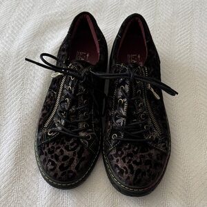 Spring Step L’ARTISTE NWOB Dani-Cheeta Black Leopard Print Sneakers